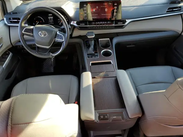5TDYRKECXMS013087 2021 TOYOTA SIENNA - Image 8