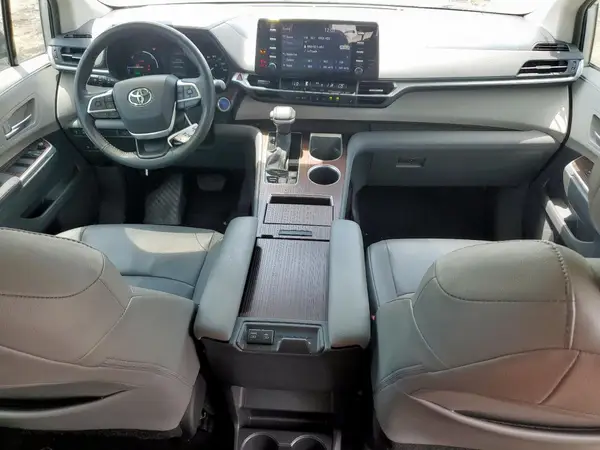 5TDYRKECXNS076093 2022 TOYOTA SIENNA - Image 8