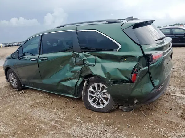 5TDYRKECXNS104829 2022 TOYOTA SIENNA - Image 2