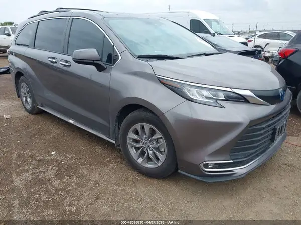 5TDYRKECXNS108735 2022 TOYOTA SIENNA - Image 1