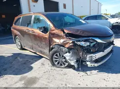 5TDYRKECXNS122926 2022 TOYOTA SIENNA