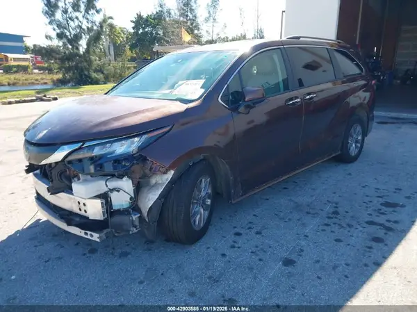5TDYRKECXNS122926 2022 TOYOTA SIENNA - Image 2