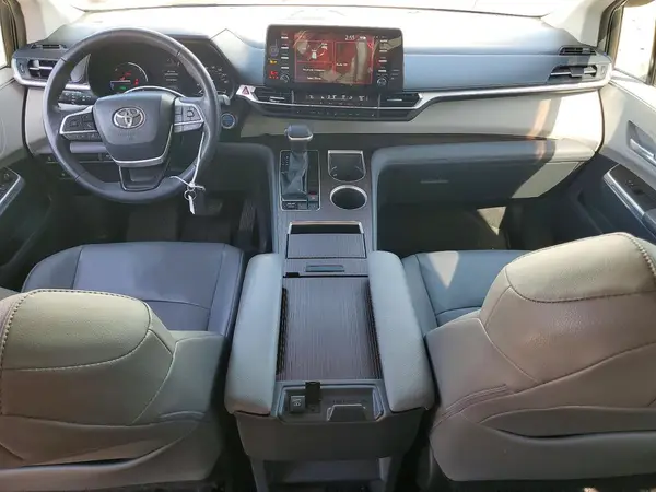 5TDYRKECXNS128211 2022 TOYOTA SIENNA - Image 8