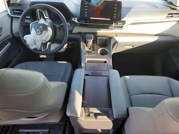 5TDYRKECXNS135918 2022 TOYOTA SIENNA - Image 8