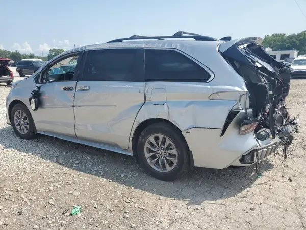 5TDYRKECXPS153998 2023 TOYOTA SIENNA - Image 2