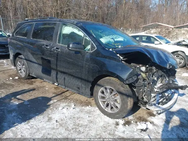 5TDYRKECXPS162510 2023 TOYOTA SIENNA - Image 1