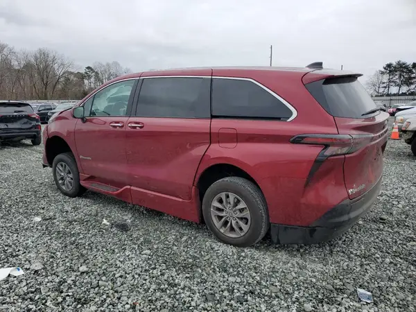 5TDYRKECXPS176391 2023 TOYOTA SIENNA - Image 2