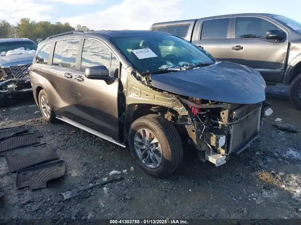 5TDYRKECXPS179002 2023 TOYOTA SIENNA - Image 1