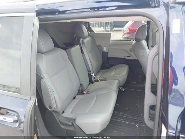 5TDYRKECXRS185529 2024 TOYOTA SIENNA - Image 8
