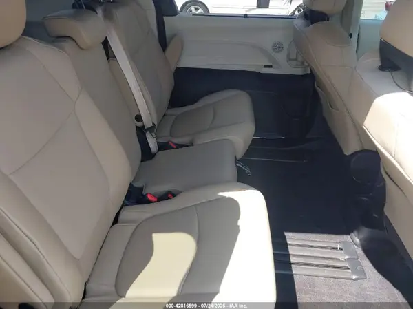 5TDYRKECXRS189550 2024 TOYOTA SIENNA - Image 8