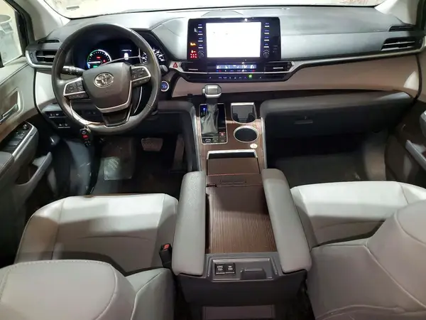 5TDYRKECXRS193792 2024 TOYOTA SIENNA - Image 8