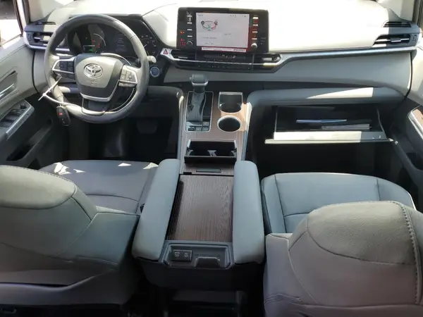5TDYRKECXRS211594 2024 TOYOTA SIENNA - Image 8