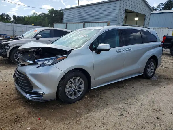 5TDYRKECXRS214561 2024 TOYOTA SIENNA - Image 1