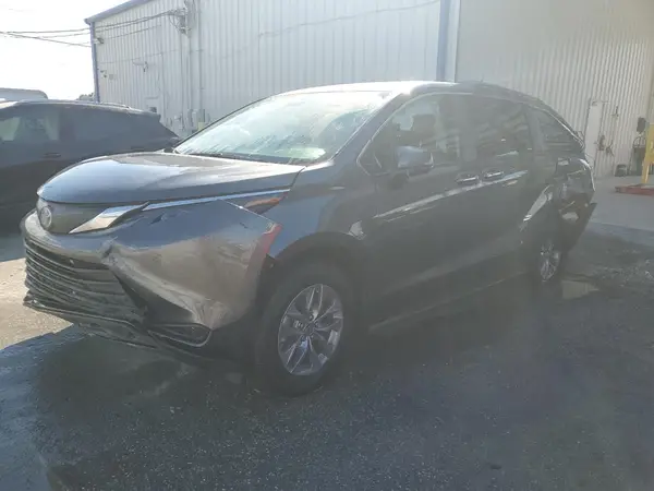 5TDYRKECXSS225713 2025 TOYOTA SIENNA - Image 1