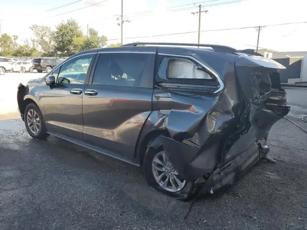 5TDYRKECXSS225713 2025 TOYOTA SIENNA - Image 2