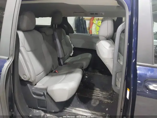 5TDYRKECXSS245380 2025 TOYOTA SIENNA - Image 8