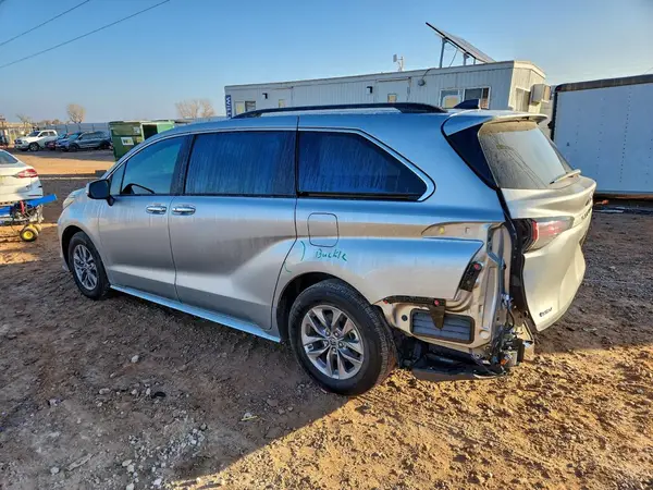 5TDYRKECXSS254550 2025 TOYOTA SIENNA - Image 2