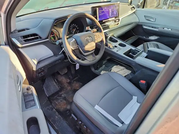 5TDYRKECXSS254550 2025 TOYOTA SIENNA - Image 8
