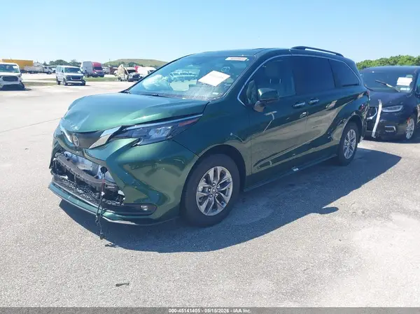 5TDYRKECXTS293589 2026 TOYOTA SIENNA - Image 2