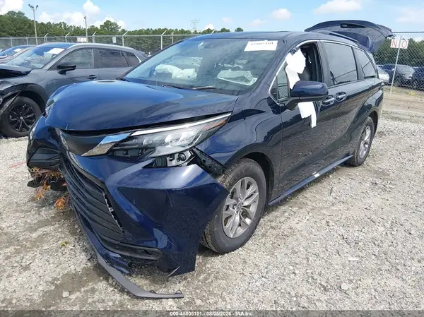 5TDYRKECXTS293673 2026 TOYOTA SIENNA - Image 2