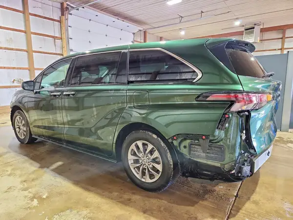 5TDYSKFC0RS140490 2024 TOYOTA SIENNA - Image 2