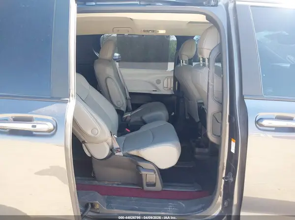 5TDYSKFC0SS198833 2025 TOYOTA SIENNA - Image 8