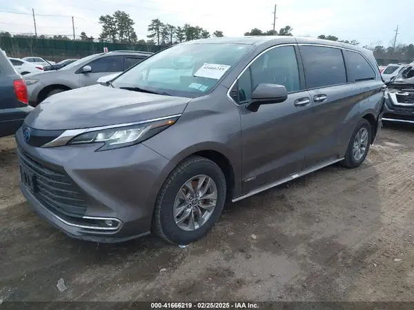 5TDYSKFC1MS003048 2021 TOYOTA SIENNA - Image 2