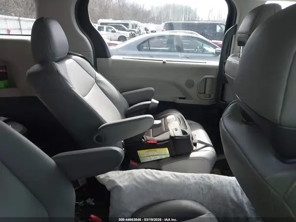 5TDYSKFC1MS026748 2021 TOYOTA SIENNA - Image 8