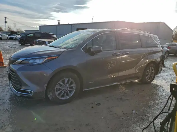 5TDYSKFC1MS039337 2021 TOYOTA SIENNA - Image 1