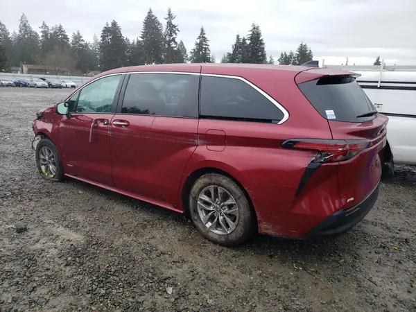 5TDYSKFC1MS039435 2021 TOYOTA SIENNA - Image 2