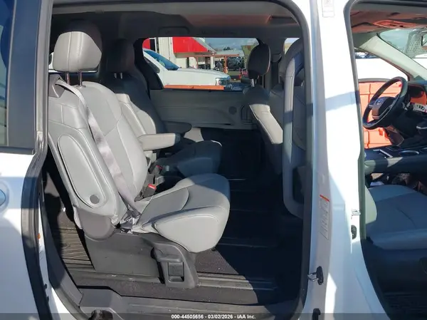 5TDYSKFC1PS074206 2023 TOYOTA SIENNA - Image 8