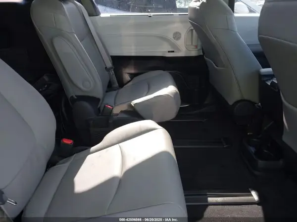 5TDYSKFC1SS171804 2025 TOYOTA SIENNA - Image 8