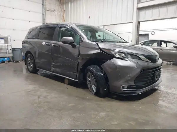 5TDYSKFC2MS004130 2021 TOYOTA SIENNA - Image 1