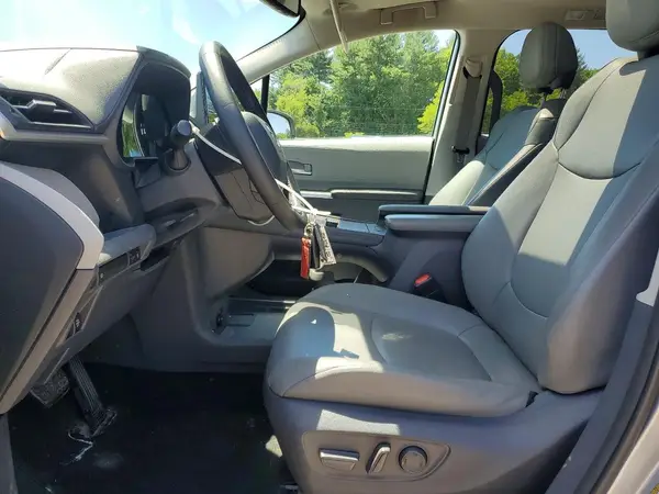 2021 TOYOTA SIENNA auction photo 7