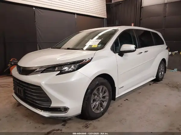 5TDYSKFC2MS027729 2021 TOYOTA SIENNA - Image 2
