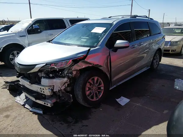 5TDYSKFC2MS030372 2021 TOYOTA SIENNA - Image 2