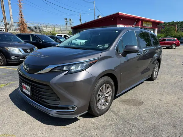 5TDYSKFC2PS089541 2023 TOYOTA SIENNA - Image 1