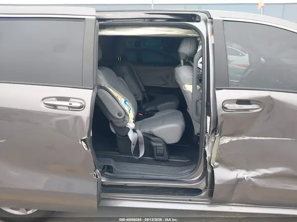 5TDYSKFC2PS094819 2023 TOYOTA SIENNA - Image 8