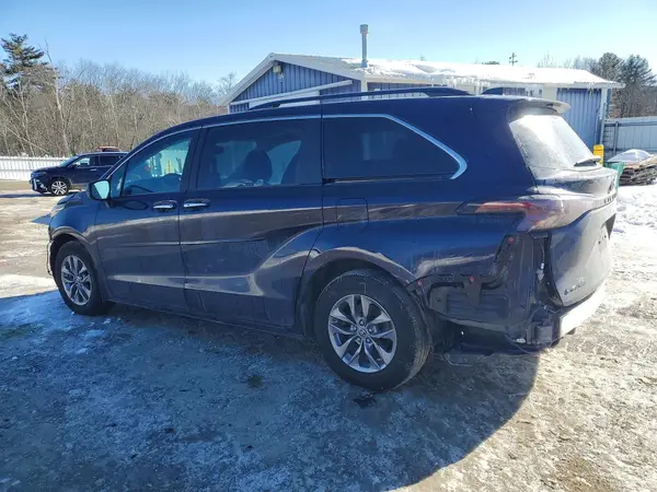 5TDYSKFC2SS164294 2025 TOYOTA SIENNA - Image 2