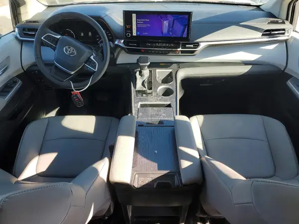 5TDYSKFC2SS164294 2025 TOYOTA SIENNA - Image 8