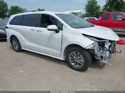 5TDYSKFC2TS242235 2026 TOYOTA SIENNA