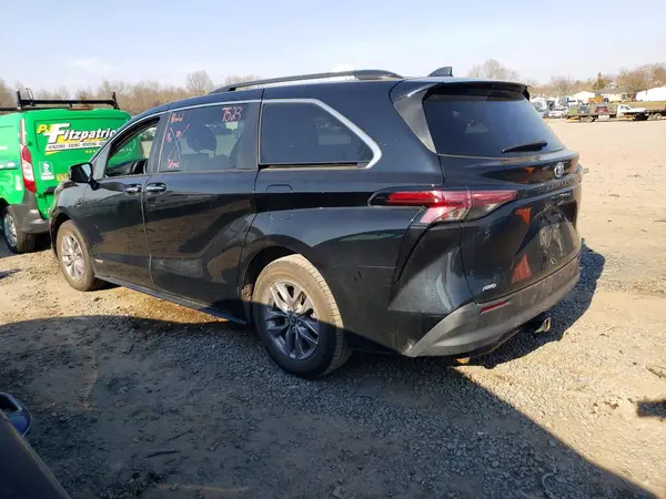 5TDYSKFC3MS039064 2021 TOYOTA SIENNA - Image 2