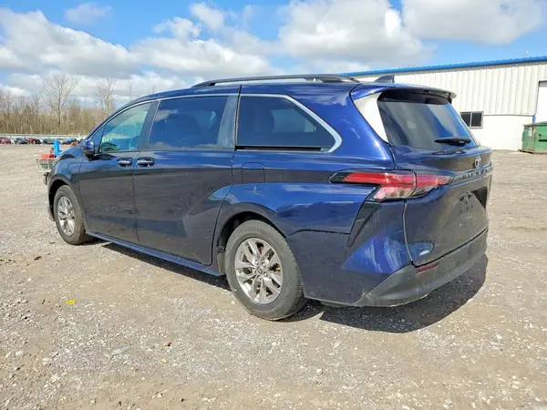 5TDYSKFC3NS043231 2022 TOYOTA SIENNA - Image 2