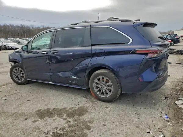 5TDYSKFC3PS074594 2023 TOYOTA SIENNA - Image 2