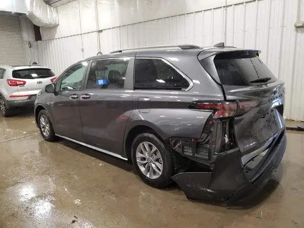 5TDYSKFC3SS160609 2025 TOYOTA SIENNA - Image 2