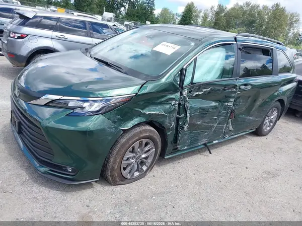 5TDYSKFC3TS249761 2026 TOYOTA SIENNA - Image 2