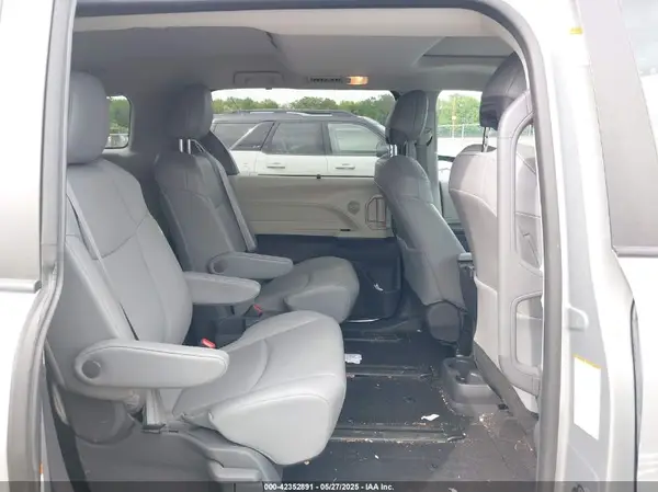 5TDYSKFC4MS004419 2021 TOYOTA SIENNA - Image 8