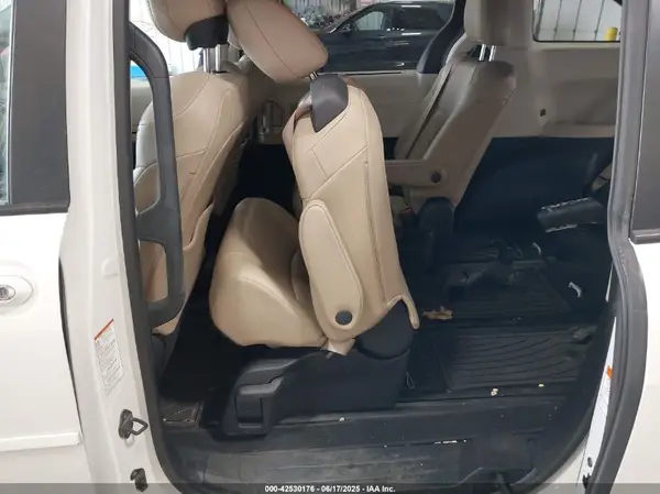 5TDYSKFC4MS030969 2021 TOYOTA SIENNA - Image 8