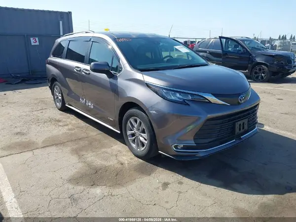 5TDYSKFC4MS035573 2021 TOYOTA SIENNA - Image 1