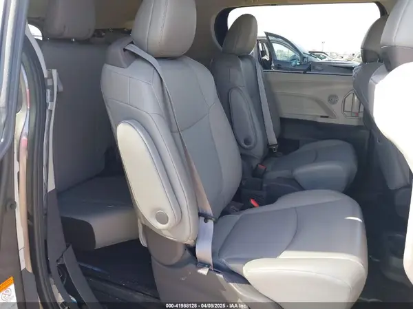 5TDYSKFC4MS035573 2021 TOYOTA SIENNA - Image 8